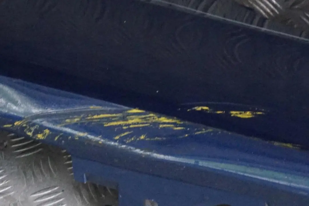 Reihe E92 E93 Schwellerleiste rechts Montegoblau Montego Blau - A51 für BMW 3 mit Teilenummer 0034058 BMW 3 Reihe E92 E93 Schwellerleiste rechts Montegoblau Montego Blau - A51 - SKU 0034058-MTB - Teilenummer 0034058