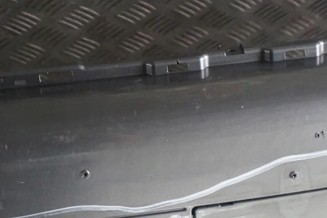 Zderzak przedni przód Dark Silver do MINI S R56 o numerze 0430242 MINI S R56 Zderzak przedni przód Dark Silver - SKU 0430242-DS1 - Numer Części 0430242