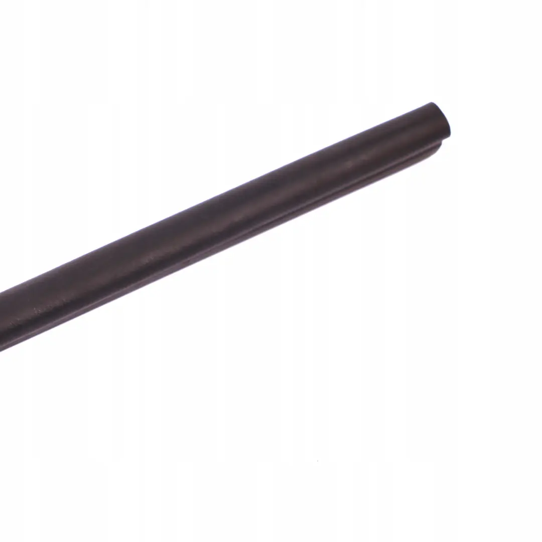 Uszczelka na chłodnicę do BMW E81 E87 E90 o numerze 7134101 BMW E81 E87 E90 Uszczelka na chłodnicę - SKU 7134101 - Numer Części 7134101