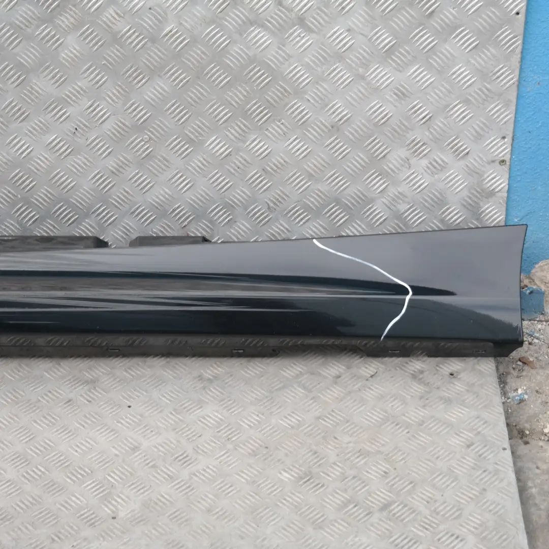 BMW E87N LCI Gonna Laterale Sill Strip Sinistra Nero Zaffiro Metallizzato - 475 - SKU 0036145-BS4 - Numero di parte 51770036145