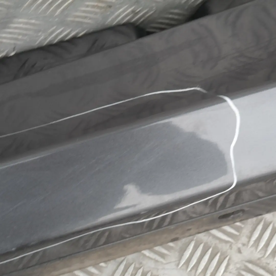 Listello Portiera Apertura Gonna SX Frizzante Grafite Metallic per BMW E87 LCI con numero di parte 36145 BMW E87 LCI Listello Portiera Apertura Gonna SX Frizzante Grafite Metallic - SKU 0036145-SG7 - Numero di parte 36145