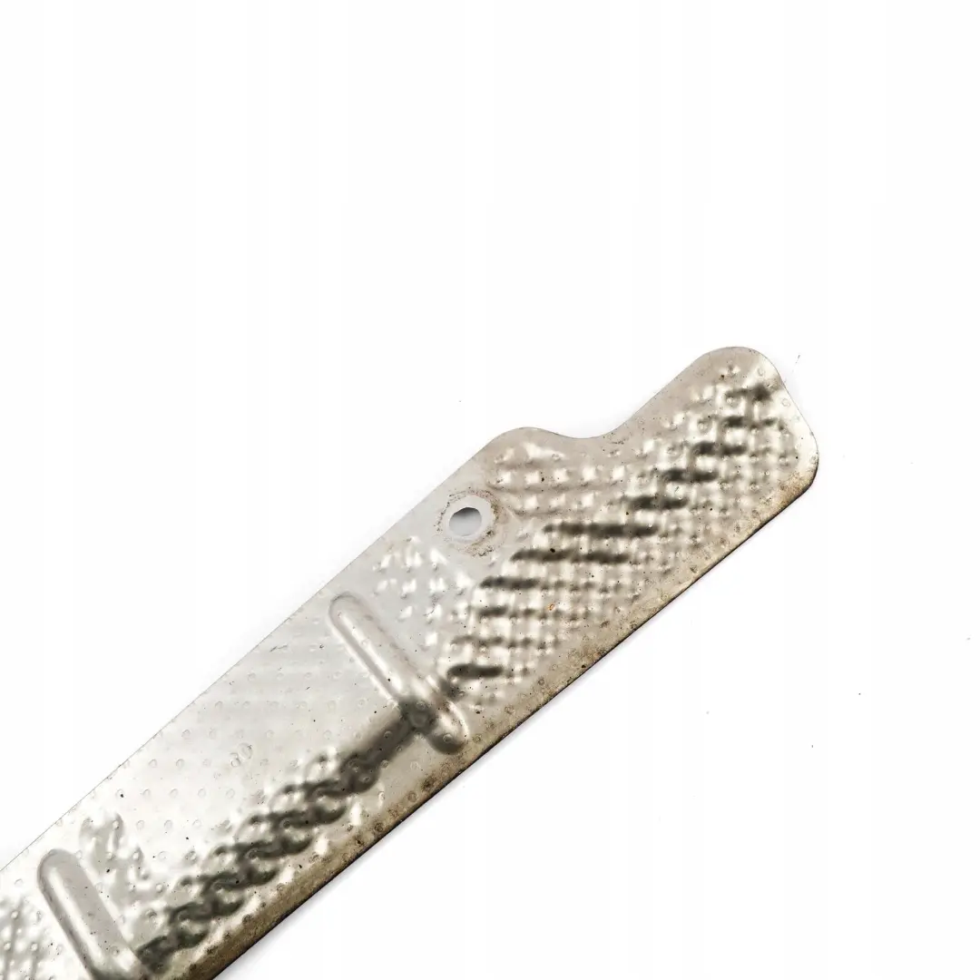 Hybryda B48X Osłona termiczna do BMW F30 LCI 330e o numerze 8639890 BMW F30 LCI 330e Hybryda B48X Osłona termiczna - SKU 8639890 - Numer Części 8639890