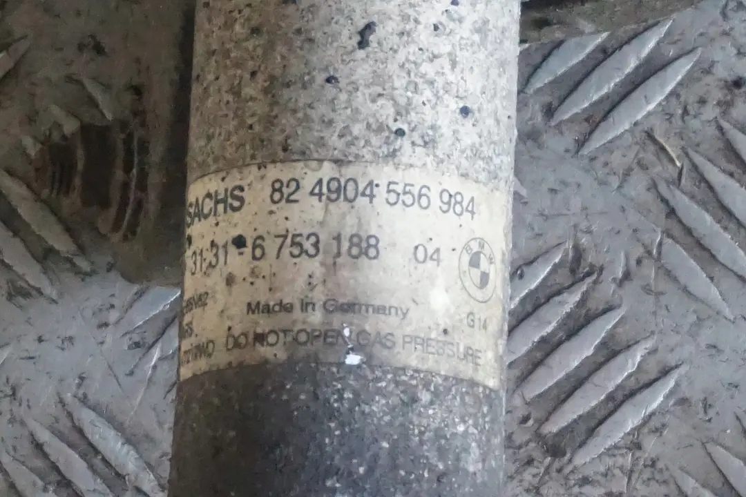 N62 333PS Molla Sospensioni Davanti Destra Cuscinetto Perno per BMW E65 745i con numero di parte 6786534 BMW E65 745i N62 333PS Molla Sospensioni Davanti Destra Cuscinetto Perno - SKU 6786534 - Numero di parte 6786534