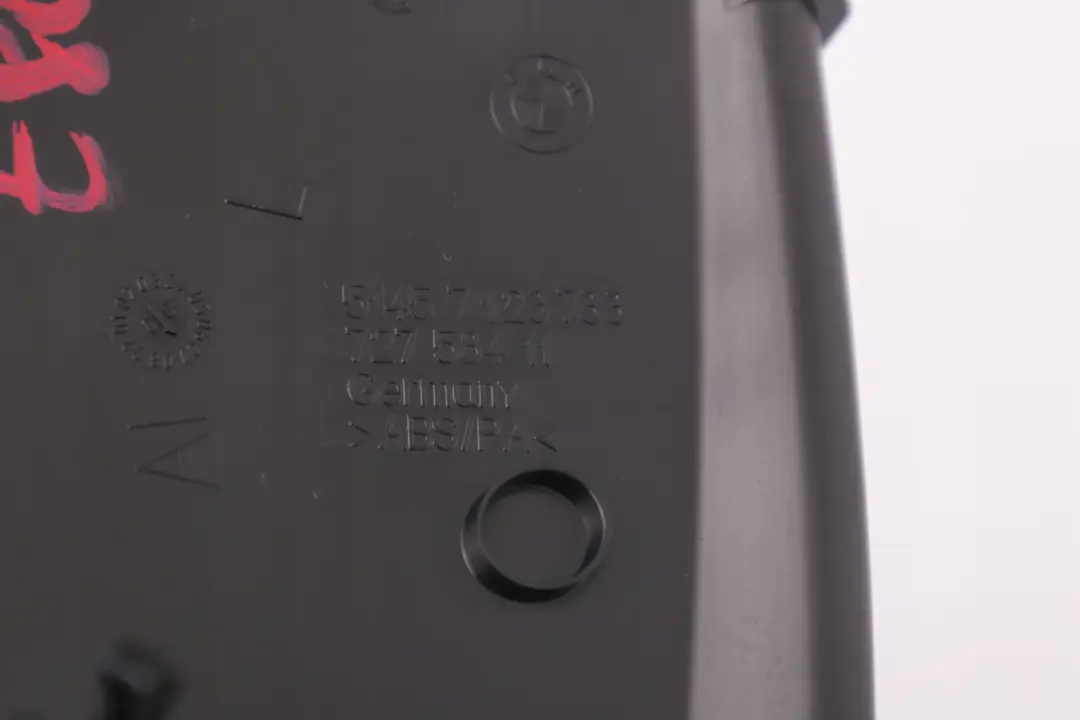 Couvercle du tableau de bord gauche Noir pour BMW E90 E90N E91 E91N E92 LCI à propos du numéro de pièce 7123733 BMW E90 E90N E91 E91N E92 LCI Couvercle du tableau de bord gauche Noir - SKU 7123733 - Numéro de pièce 7123733