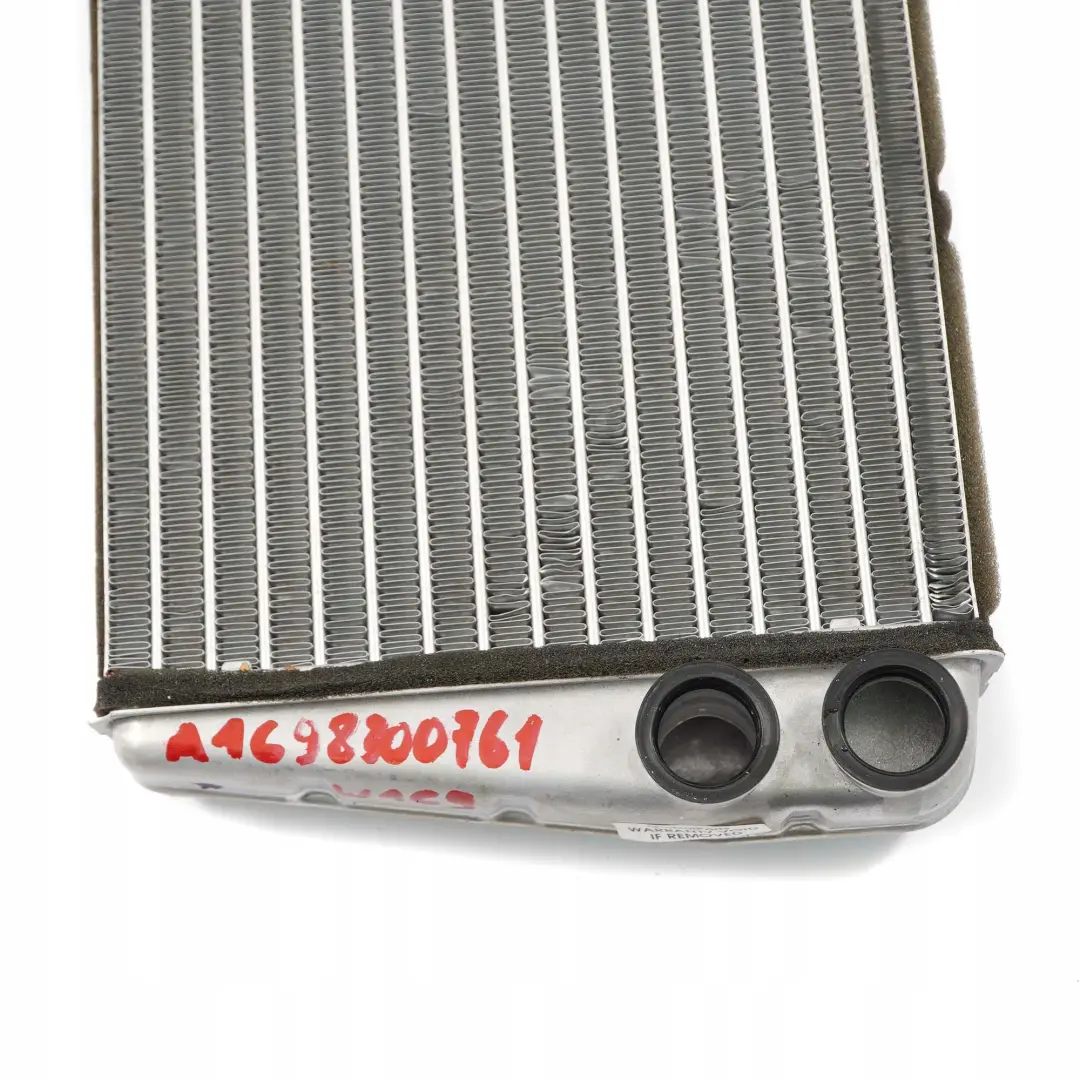 Classe A B W169 W245 Riscaldatore Radiatore Matrix Diesel per Mercedes con numero di parte A1698300761 Mercedes Classe A B W169 W245 Riscaldatore Radiatore Matrix Diesel - SKU A1698300761 - Numero di parte A1698300761