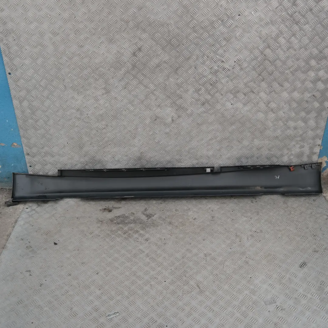 Nakładka próg prawy sparkling graphite do BMW 1 E87 o numerze 32948 BMW 1 E87 Nakładka próg prawy sparkling graphite - SKU 0032948-SG17 - Numer Części 32948