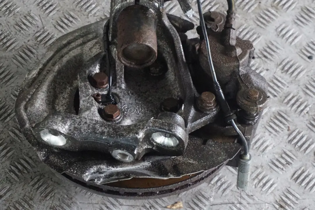 N47 Amortyzator zwrotnica przód 143HP do BMW E82 118d o numerze 6786022 BMW E82 118d N47 Amortyzator zwrotnica przód 143HP - SKU 6786022-3 - Numer Części 6786022