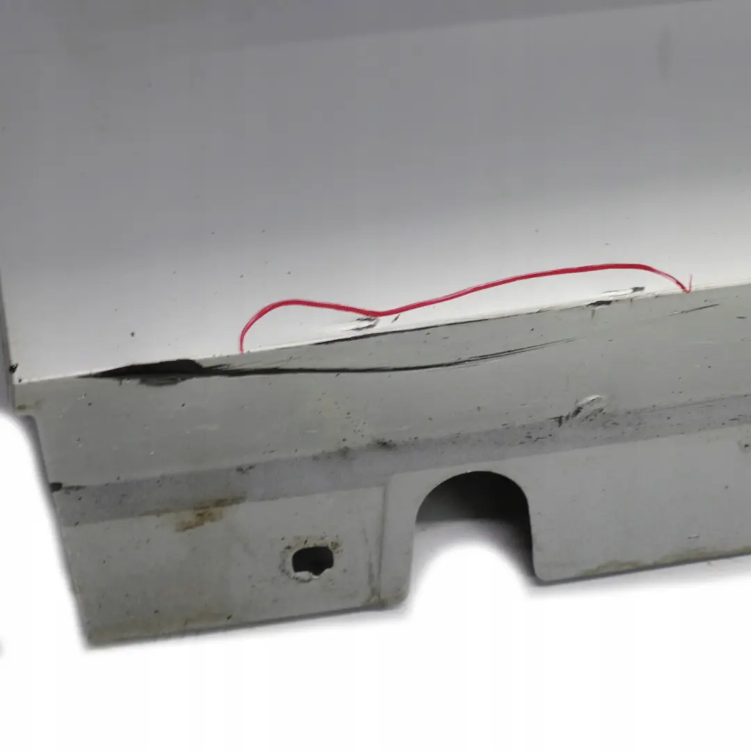 Sill Strip Faldon Lateral Derecho Titansilber Titan Silver para BMW E92 E93 con número de pieza 0034058 BMW E92 E93 Sill Strip Faldon Lateral Derecho Titansilber Titan Silver - SKU 0034058-TS - Número de pieza 0034058