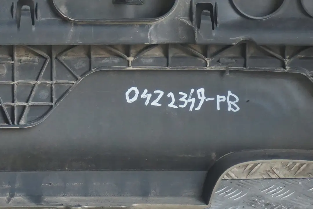 Zderzak tylny tył Platinbronze do BMW E60 LCI o numerze 0422349 BMW E60 LCI Zderzak tylny tył Platinbronze - SKU 0422349-PB - Numer Części 0422349