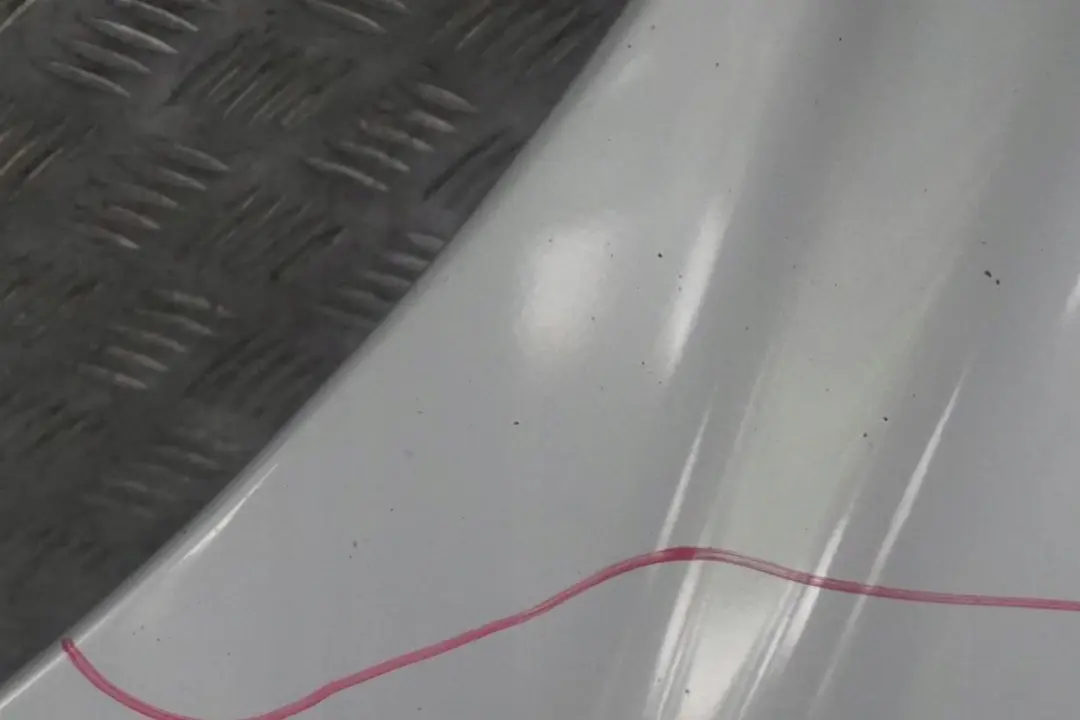 A-Klasse W168 Motorhaube Frontklappe Polar Silber Metallic - 761 für Mercedes mit Teilenummer A1688800657 Mercedes A-Klasse W168 Motorhaube Frontklappe Polar Silber Metallic - 761 - SKU A1688800657-PS - Teilenummer A1688800657