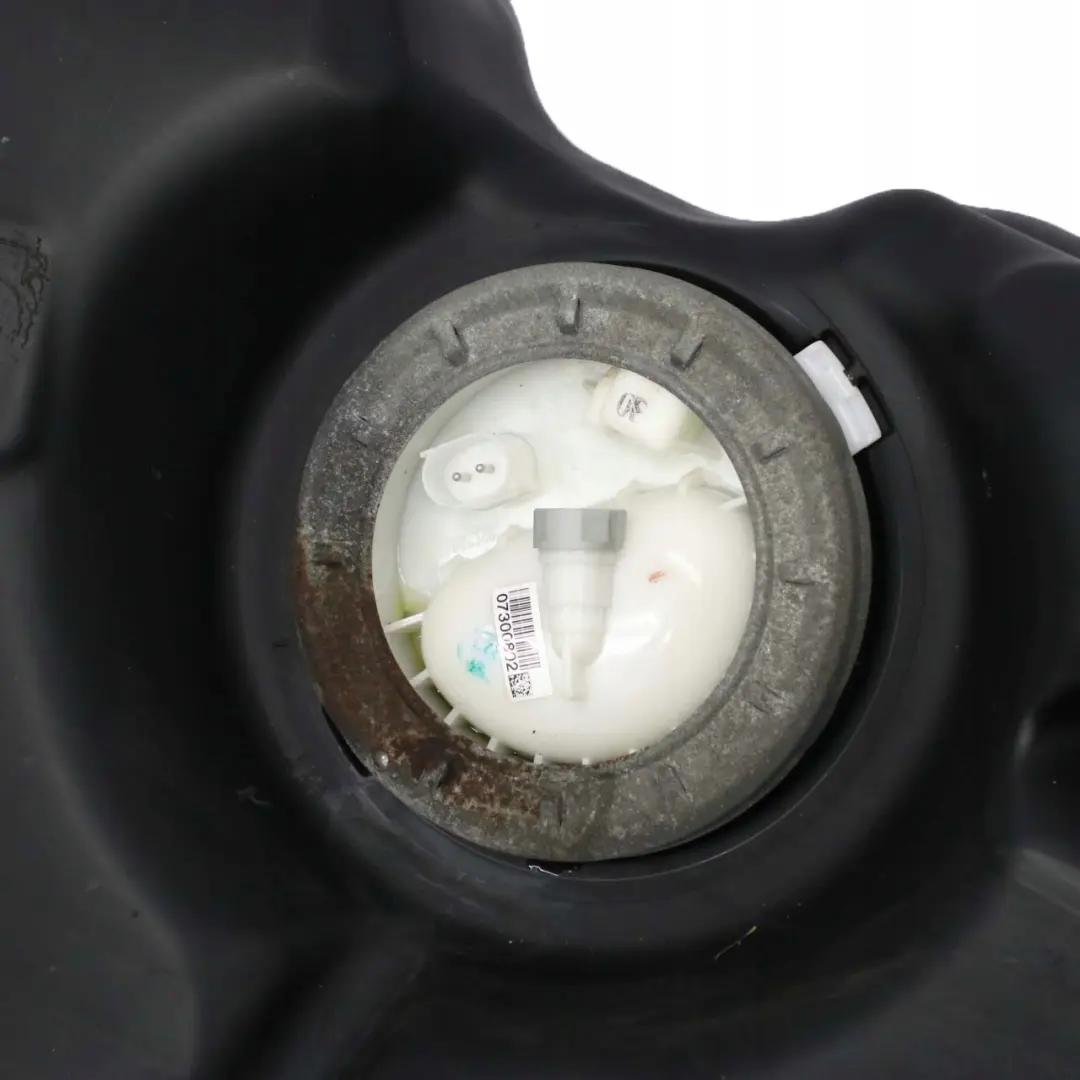 Completo Serbatoio Carburante Benzina 116i 118i 120i N43 per BMW E81 E87 LCI con numero di parte 7283797 BMW E81 E87 LCI Completo Serbatoio Carburante Benzina 116i 118i 120i N43 - SKU 7283797-2 - Numero di parte 7283797