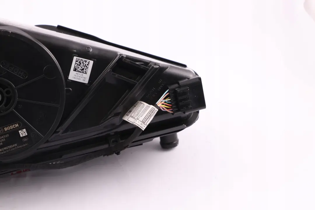 Zbiornik adblue SCR do BMW F20 F21 LCI o numerze 7403541 BMW F20 F21 LCI Zbiornik adblue SCR - SKU 7403541 - Numer Części 7403541