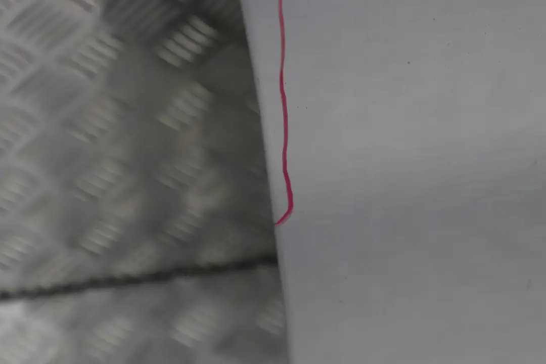 Drzwi prawe przednie titansilber do BMW E53 X5 o numerze 8256824 BMW E53 X5 Drzwi prawe przednie titansilber - SKU 8256824-TS1 - Numer Części 8256824