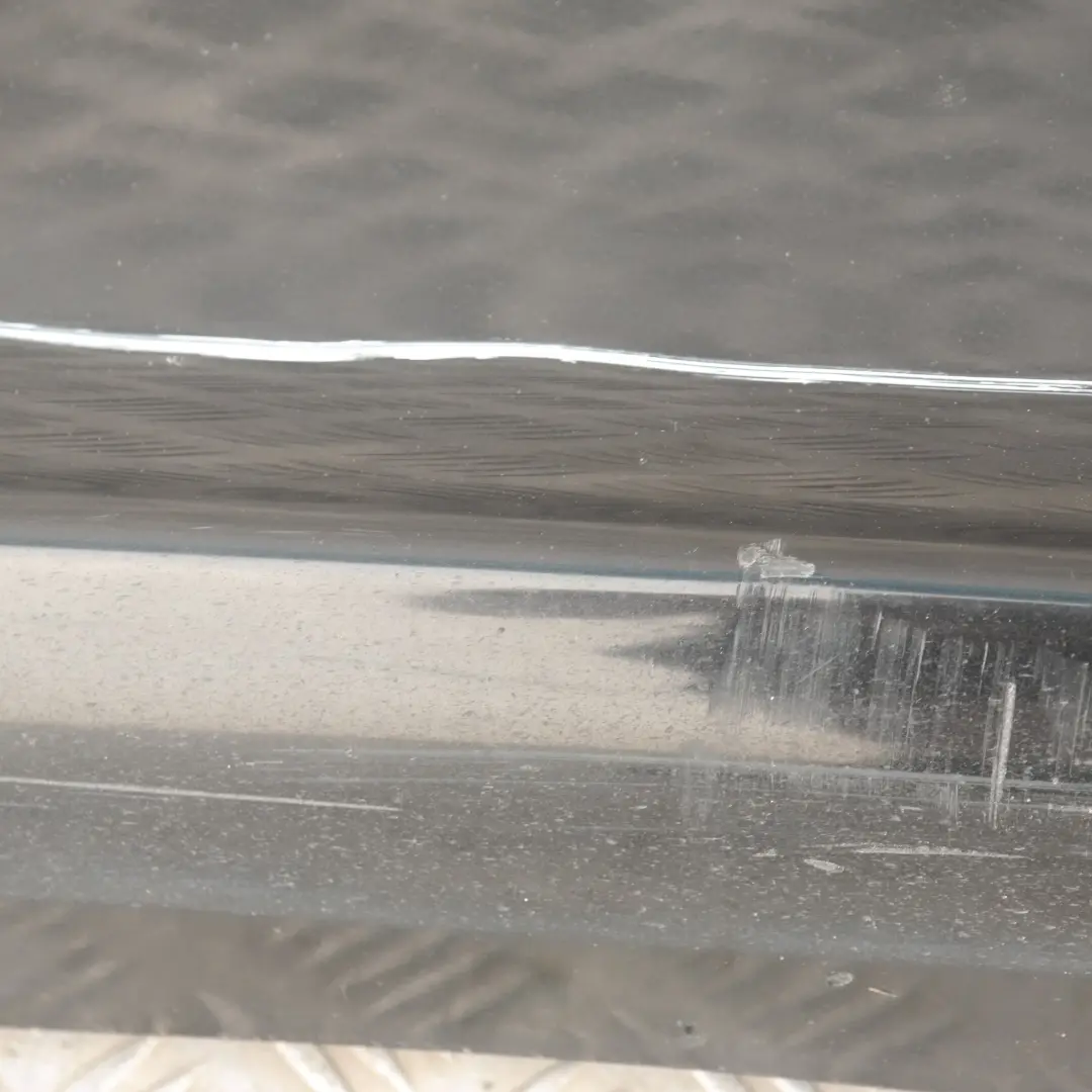 BMW7 E87 Listello Portiera Apertura Gonna SX Black Sapphire Metallizzato per con numero di parte 32949 BMW7 E87 Listello Portiera Apertura Gonna SX Black Sapphire Metallizzato - SKU 0032949-BS17 - Numero di parte 32949