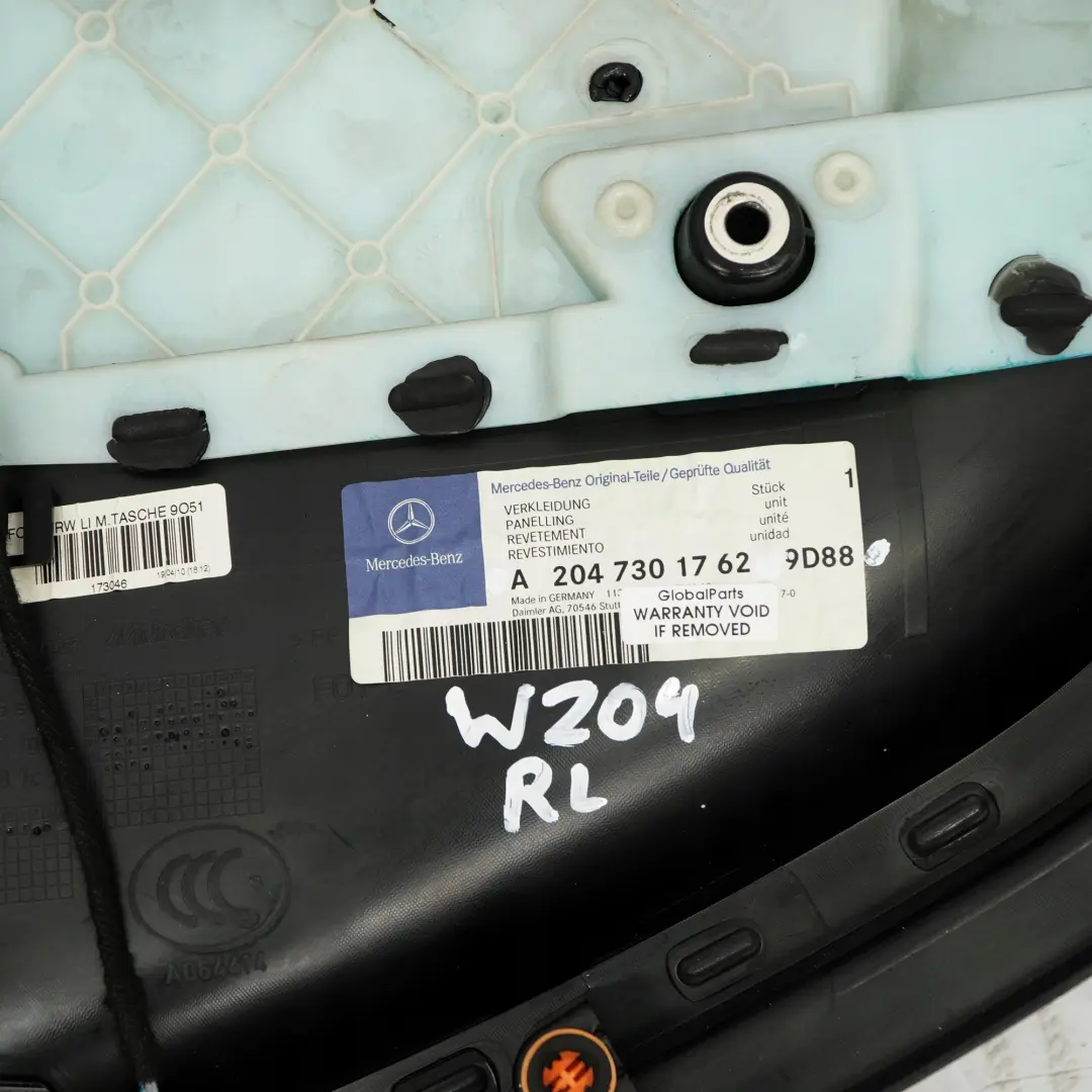 Mercedes W204 Boczek Tapicerka Panel Drzwi Lewy Tył - SKU A2047301762 - Numer Części A2047301762