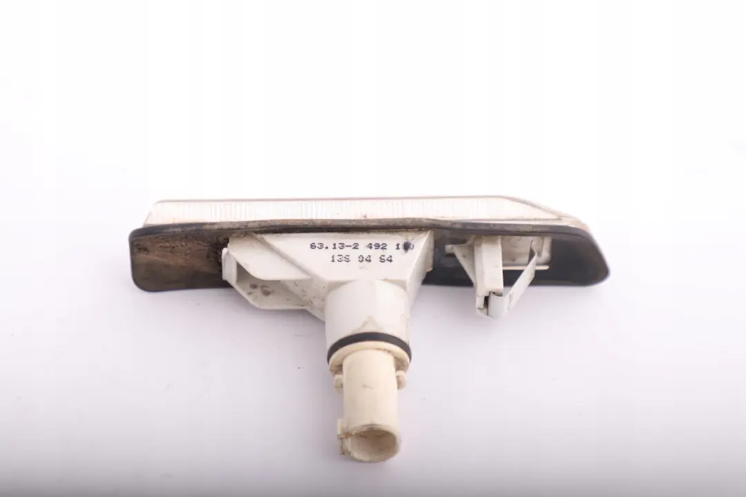 Clignotant Supplementaire Blanc Droite pour BMW 3 X5 E36 E53 à propos du numéro de pièce 7164492 BMW 3 X5 E36 E53 Clignotant Supplementaire Blanc Droite - SKU 7164492 - Numéro de pièce 7164492