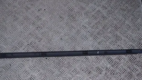 BMW 1 E81 E87 Moulage Toit Peint Droite Bleu Montego Metallique A51 - SKU 0032702-MTB - Numéro de pièce 0032702