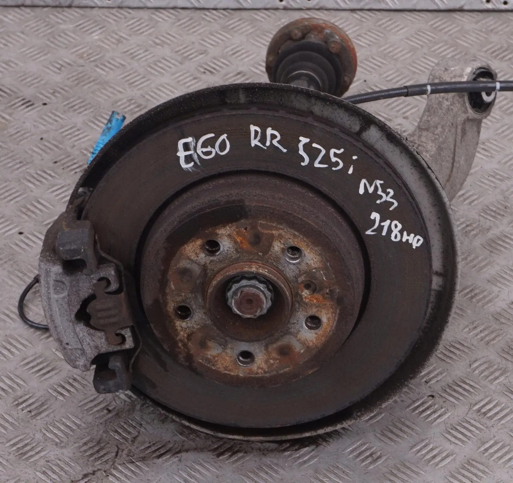 BMW 5 E60 LCI 525i N53 Support de Roue Arriere Droite Bremssattelscheibe