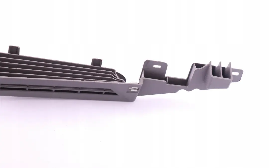 Osłona plastik listwa bagażnika lewa do BMW E91 o numerze 6949919 BMW E91 Osłona plastik listwa bagażnika lewa - SKU 6949919 - Numer Części 6949919