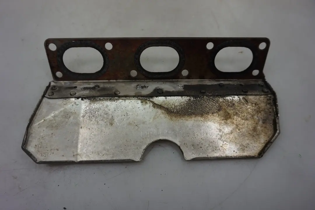 Benzina Guarnizione Collettore Di Scarico per BMW X3 X5 E46 E60 E61 E83 E53 con numero di parte 1732969 BMW X3 X5 E46 E60 E61 E83 E53 Benzina Guarnizione Collettore Di Scarico - SKU 1732969 - Numero di parte 1732969