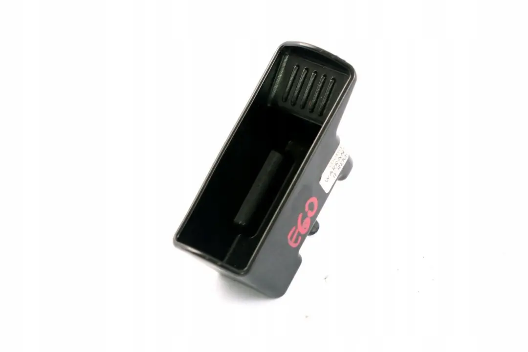 BMW E60 E60N E61N F07 F10 F11 F11N F18 F18N LCI Cenicero Insertar 7079389 - SKU 7263456 - Número de pieza 7263456
