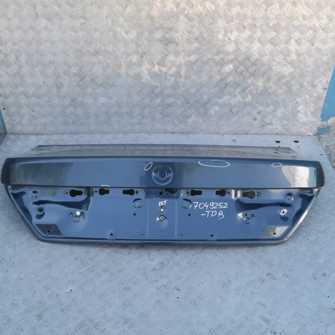 Genuine BMW 7 SERIES E65 E66 E67 Trunk Lid Boot Tailgate Toledoblau Toledo Blue to with Part number 7049252 Genuine BMW 7 SERIES E65 E66 E67 Trunk Lid Boot Tailgate Toledoblau Toledo Blue - SKU 7049252-TDB - Part number 7049252