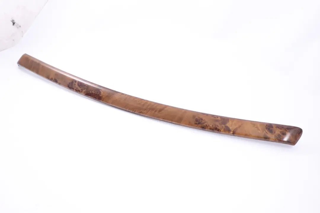 Garniture de porte avant droite en bois grain de peuplier pour BMW E90 E91 à propos du numéro de pièce 7138870 BMW E90 E91 Garniture de porte avant droite en bois grain de peuplier - SKU 7138870 - Numéro de pièce 7138870