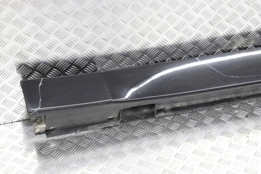 BMW 5 er E60 E61 Schwellerleiste Blende Schweller links Schwarz 2 668 - SKU 0150277-SCH - Teilenummer 150277