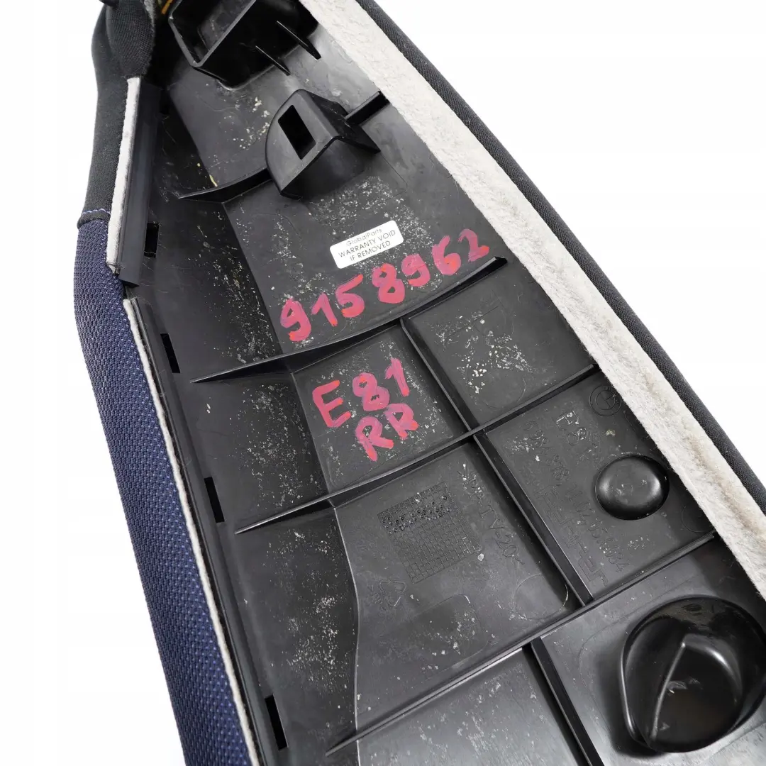 Acabado lateral tela asiento trasero derecho Red Azul Monaco para BMW E81 con número de pieza 9158962 BMW E81 Acabado lateral tela asiento trasero derecho Red Azul Monaco - SKU 9158962 - Número de pieza 9158962
