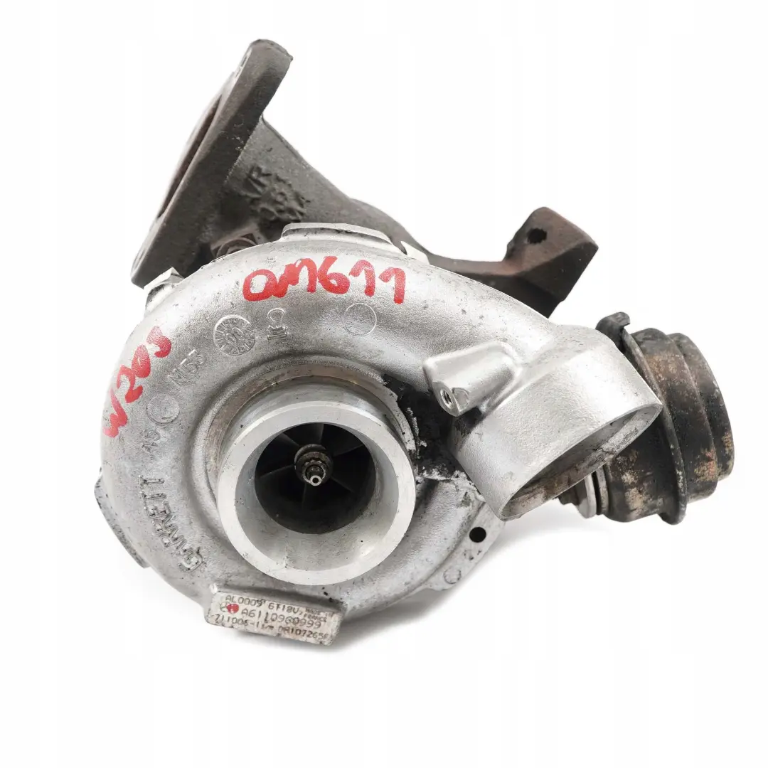 OM611 Diesel Turbocompresor Turbo Charger para Mercedes C E W203 W210 con número de pieza A6110960999 Mercedes C E W203 W210 OM611 Diesel Turbocompresor Turbo Charger - SKU A6110960999 - Número de pieza A6110960999