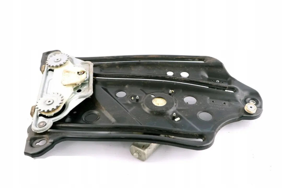 Fensterheber ohne Motor hinten rechts 5137 7165594 für BMW 1 r E88 mit Teilenummer 7165600 BMW 1 r E88 Fensterheber ohne Motor hinten rechts 5137 7165594 - SKU 7165600 - Teilenummer 7165600