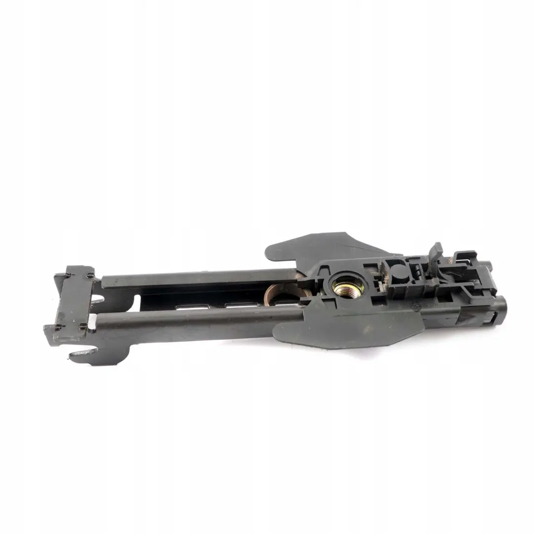 Sedile posteriore sinistro destro N/O/S altezza cintura per Mercedes E W210 Estate con numero di parte A2108600088 Mercedes E W210 Estate Sedile posteriore sinistro destro N/O/S altezza cintura - SKU A2108600088 - Numero di parte A2108600088