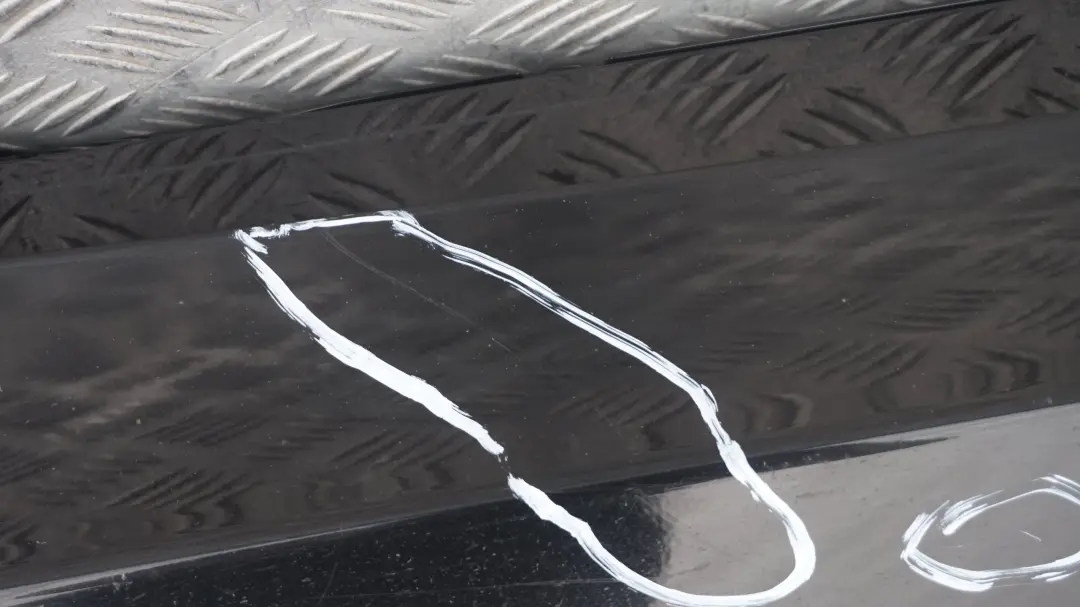 BMW E87 LCI Bas de Porte Couverture Seuil A Gauche Noir - SKU 0036145-SCH10 - Numéro de pièce 36145