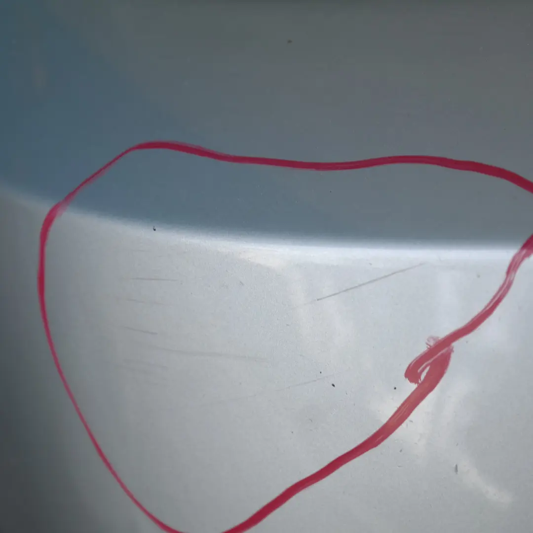 Zderzak przedni przód titansilber 354 do BMW E53 X5 o numerze 10150 BMW E53 X5 Zderzak przedni przód titansilber 354 - SKU 0010150-TS4 - Numer Części 10150