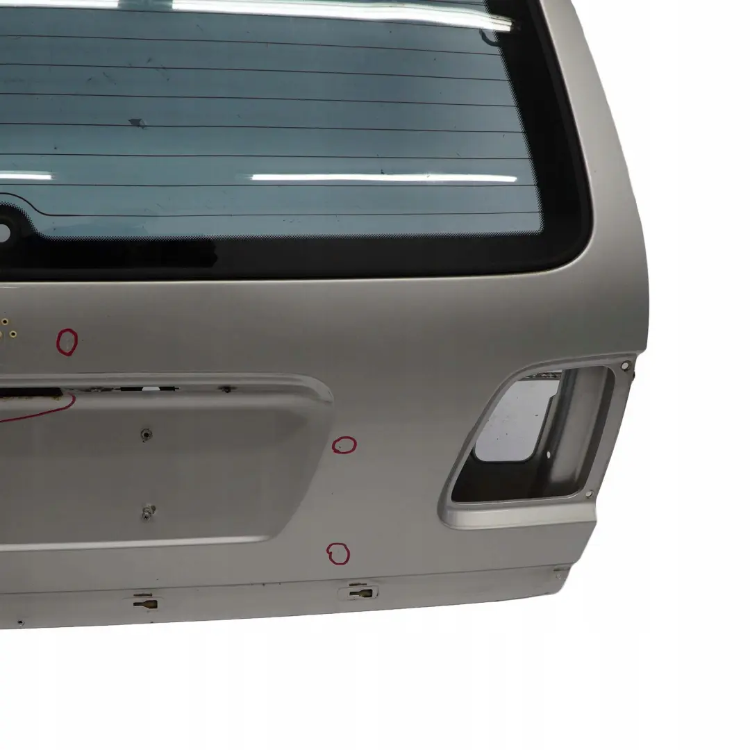 klasa S210 W210 Klapa tylna tył do MERCEDES E o numerze A2107400305 MERCEDES E klasa S210 W210 Klapa tylna tył - SKU A2107400305-BRS - Numer Części A2107400305