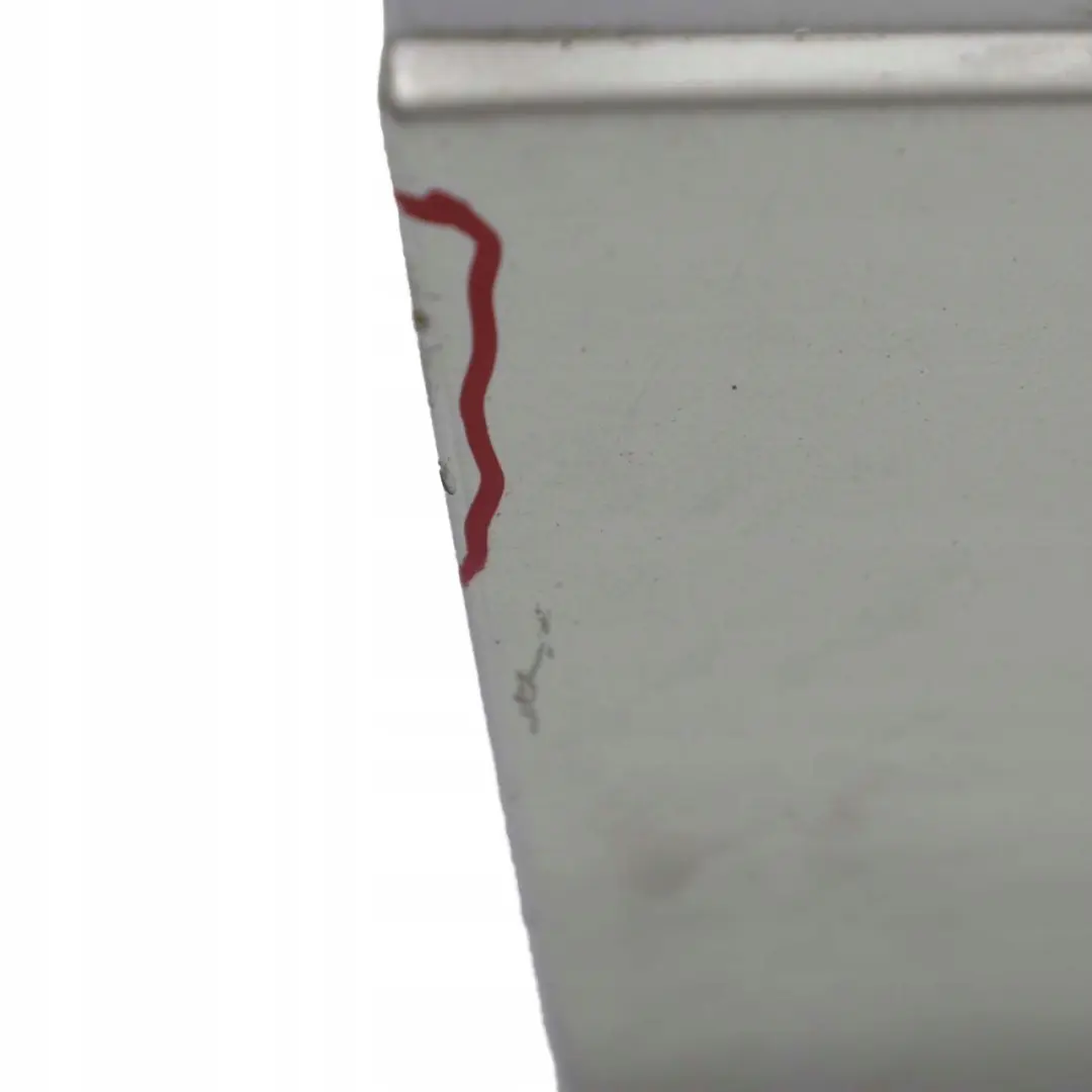 Puerta Delantera Derecha Plata Brillante Metalizado - 744 para Mercedes C W203 CL203 con número de pieza A2037201605 Mercedes C W203 CL203 Puerta Delantera Derecha Plata Brillante Metalizado - 744 - SKU A2037201605-BRS - Número de pieza A2037201605