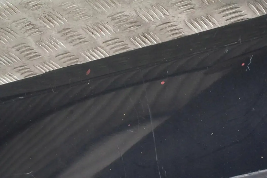 Błotnik lewy Monacoblau do BMW E92 E93 o numerze 2155919 BMW E92 E93 Błotnik lewy Monacoblau - SKU 2155919-MB1 - Numer Części 2155919