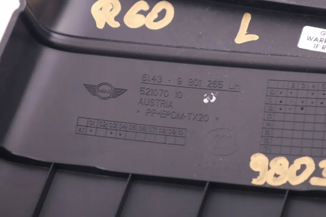 Tapa Columna B Embellecedor Inferior Izquierda Carbono 9801265 para Mini R60 con número de pieza 9803597 Mini R60 Tapa Columna B Embellecedor Inferior Izquierda Carbono 9801265 - SKU 9803597 - Número de pieza 9803597