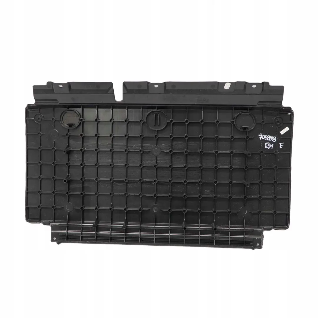 Panel de Embellecedor Piso Maletero Delantero Negro Antracita para BMW E91 Touring con número de pieza 7068883 BMW E91 Touring Panel de Embellecedor Piso Maletero Delantero Negro Antracita - SKU 7068883 - Número de pieza 7068883