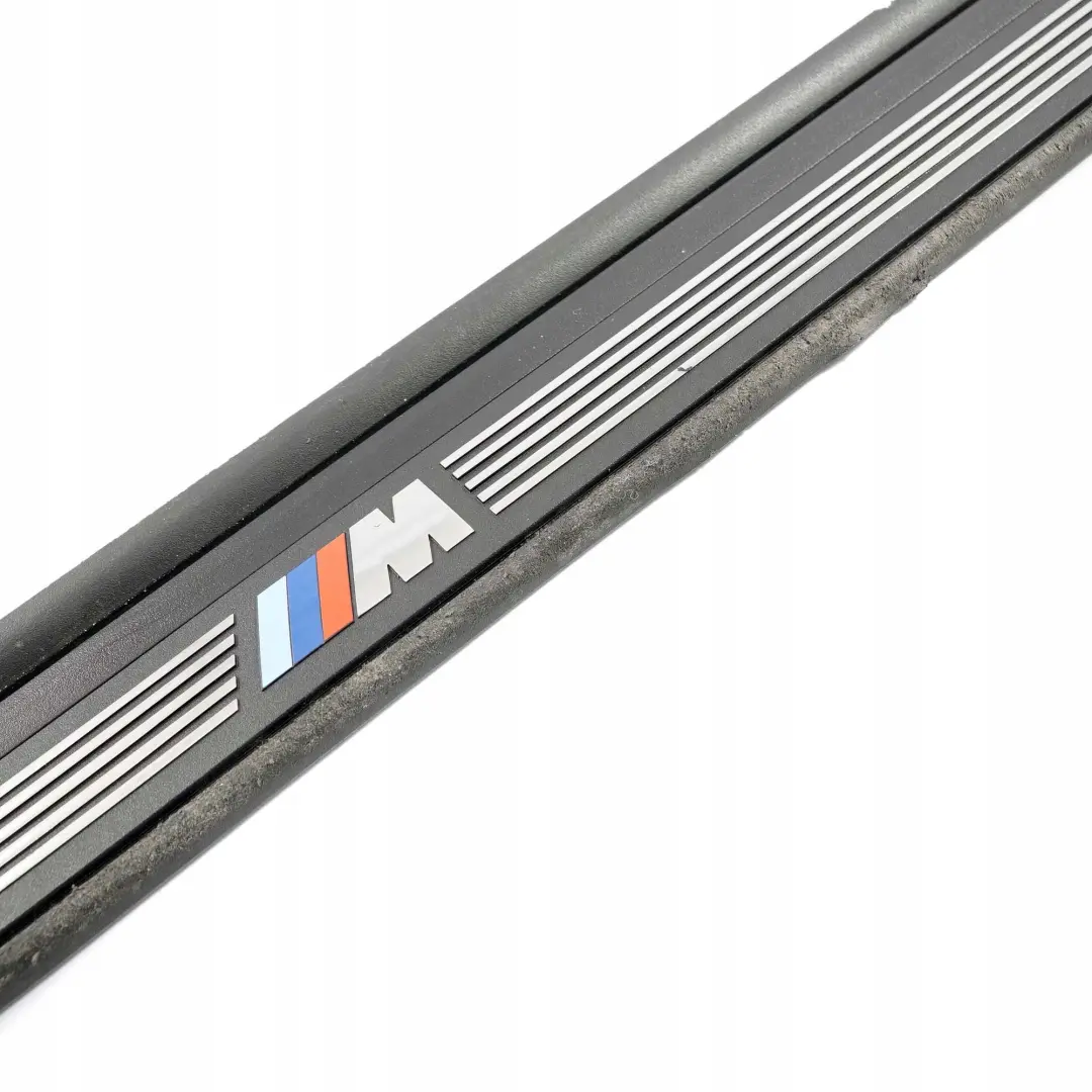 Osłona listwa progu lewa M-PAKIET do BMW E81 E82 o numerze 8045291 BMW E81 E82 Osłona listwa progu lewa M-PAKIET - SKU 8045291 - Numer Części 8045291