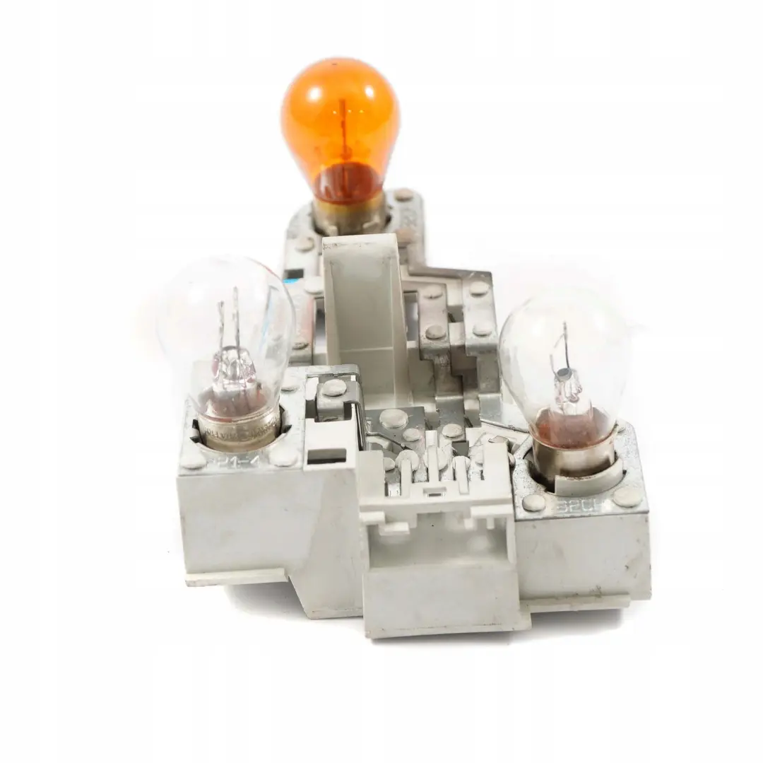 BMW 3 Series E46 Touring Rear Light Bulb Right O/S Carrier White Turn Indicator - SKU 6900472 - Part number 6900472