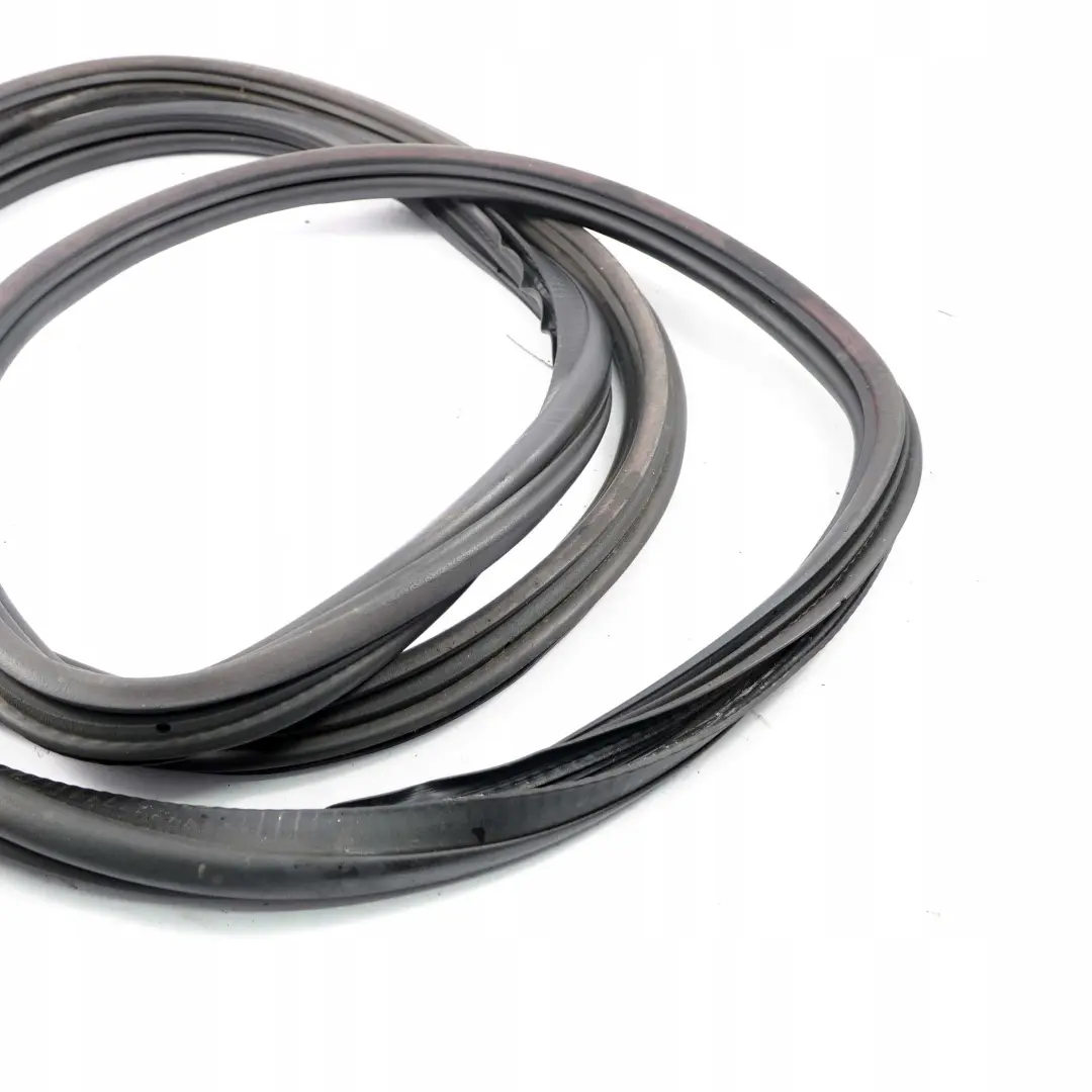 Mercedes Vito W639 Front Door Seal Rubber Gasket Right O/S - SKU A6396971398 - Part number A6396971398