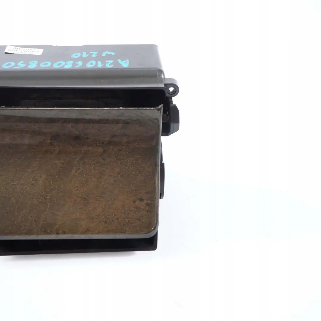 Mercedes-Benz W210 Mittelkonsole Getränkehalter Aschenbecher für mit Teilenummer A2106800850 Mercedes-Benz W210 Mittelkonsole Getränkehalter Aschenbecher - SKU A2106800850 - Teilenummer A2106800850