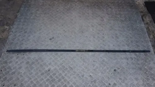 *BMW 1 er E81 E87 Zierleiste Dach lackiert rechts Montegoblau Metallic A51 für mit Teilenummer 0032702 *BMW 1 er E81 E87 Zierleiste Dach lackiert rechts Montegoblau Metallic A51 - SKU 0032702-MTB - Teilenummer 0032702