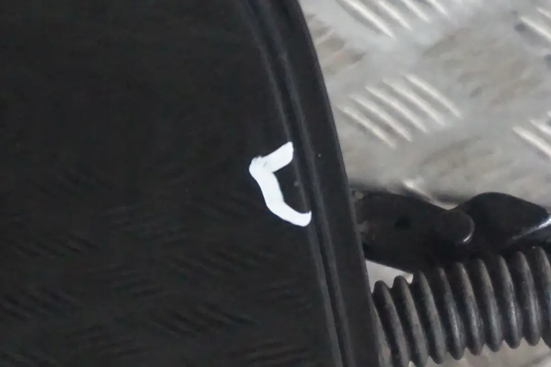 Reihe E90 Beifahrer Tür Hinten Rechts Schwarz 2 - 668 für BMW 3 mit Teilenummer 7203648 BMW 3 Reihe E90 Beifahrer Tür Hinten Rechts Schwarz 2 - 668 - SKU 7203648-SCH14 - Teilenummer 7203648