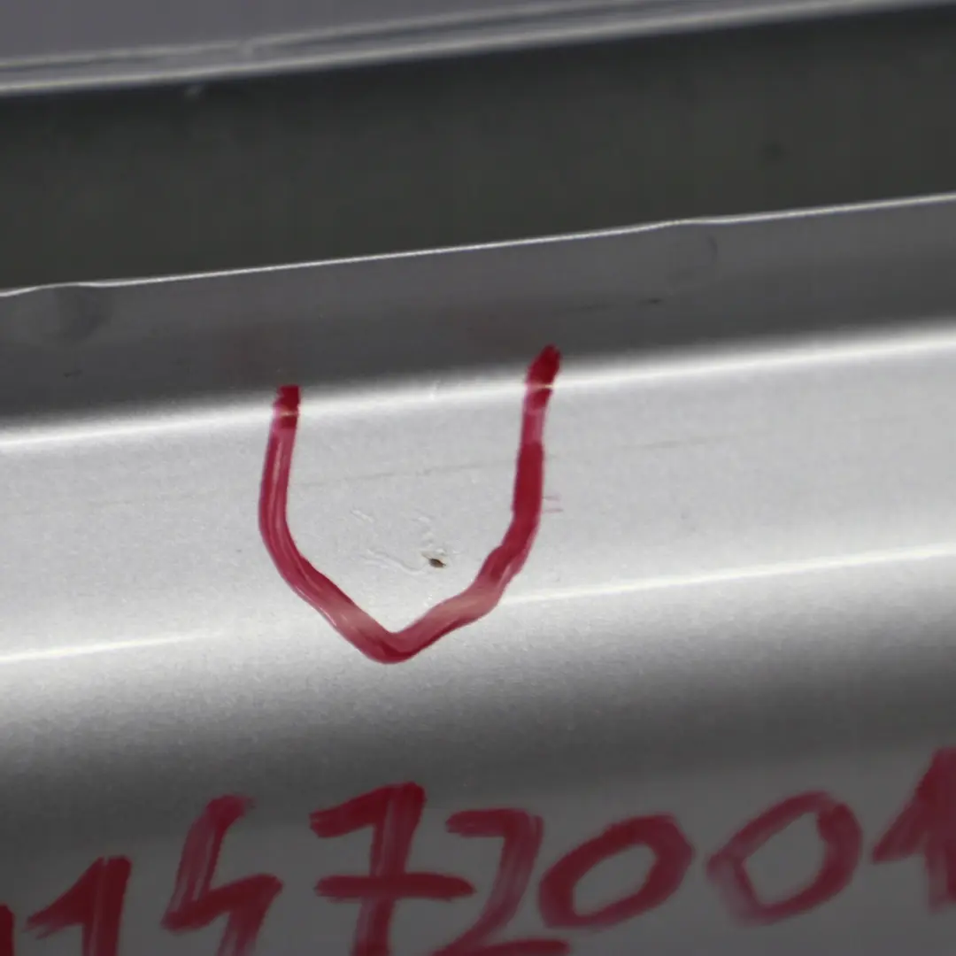 Mercedes-Benz W414 Porta Anteriore Destra Brillante Argento Metallizzato - per con numero di parte A4147200105 Mercedes-Benz W414 Porta Anteriore Destra Brillante Argento Metallizzato - - SKU A4147200105-BRS - Numero di parte A4147200105