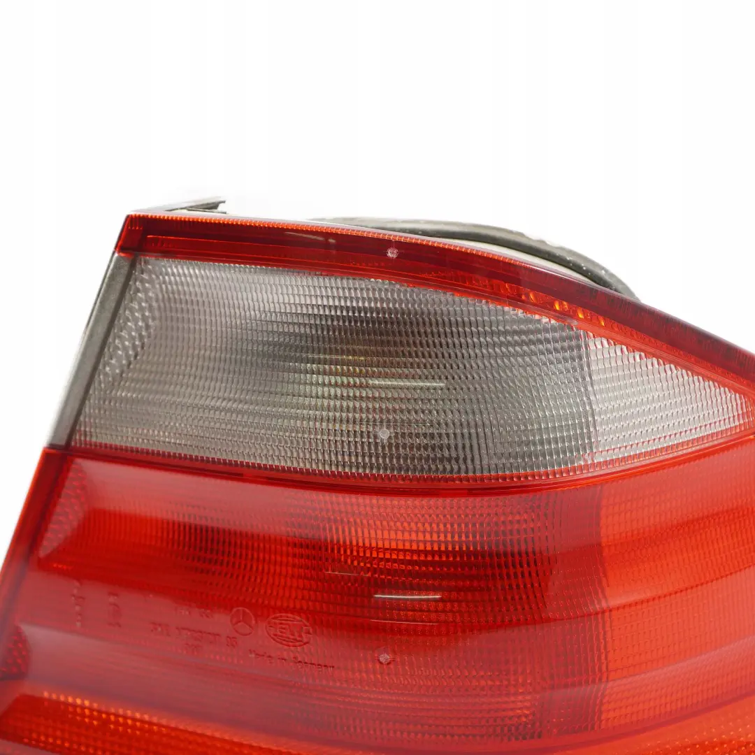 Mercedes-benz CLK W208 C208 Feu Arriere Droite Page Lampe pour à propos du numéro de pièce A2088200264 Mercedes-benz CLK W208 C208 Feu Arriere Droite Page Lampe - SKU A2088200264 - Numéro de pièce A2088200264