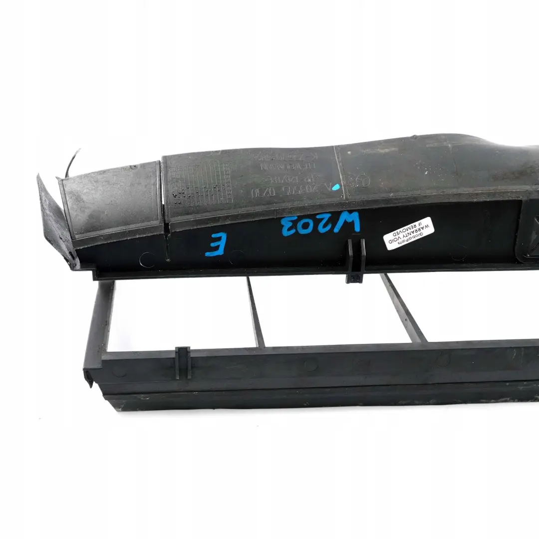 Benz Classe C W203 Radiateur Capot Calandre Mopf Tiroir Air Mercedes - SKU A2035050230 - Numéro de pièce A2035050230