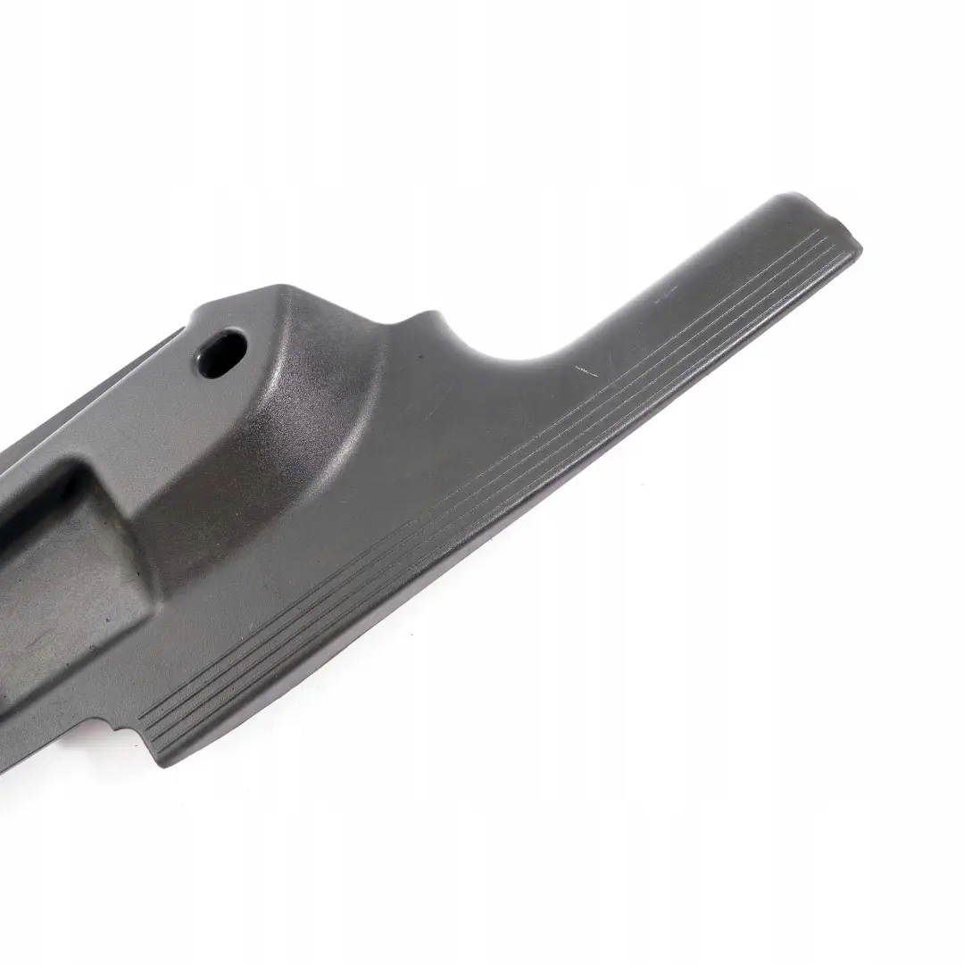 Listwa progowa prawy tył do Mercedes E W210 KOMBI o numerze A2106802835 Mercedes E W210 KOMBI Listwa progowa prawy tył - SKU A2106802835 - Numer Części A2106802835