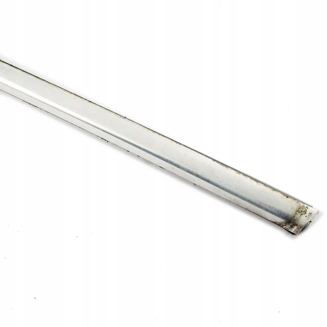 BMW E46 Berlina Touring Burlete Exterior Delantera Izquierda Cromado - SKU 8194711 - Número de pieza 8194711